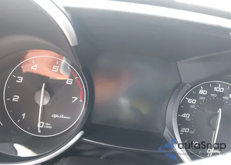 2022 Alfa Romeo Giulia Veloce Ti Rwd z USA, uszkodzony, nr VIN ZARFAMBN9N7656726